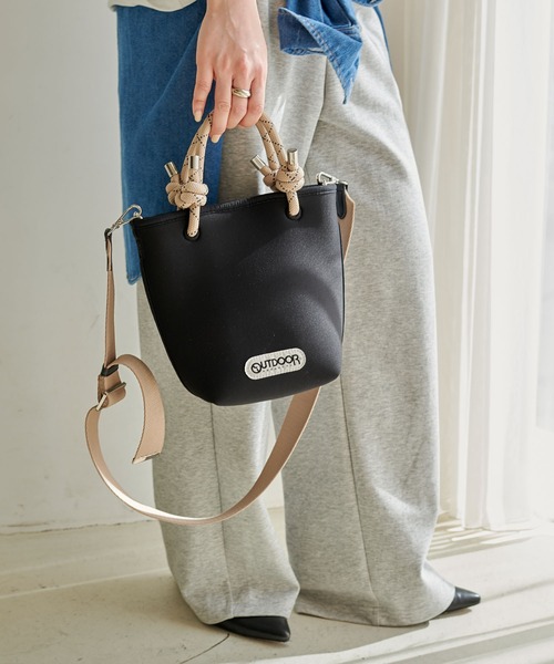 CROSS FUNCTION(クロスファンクション)の「OUTDOOR PRODUCTS (アウトドアプロダクツ) ネオプレーントートバッグ【CROSS FUNCTION/クロスファンクション】(トートバッグ・レディース・ブラック/グレー・FREE)」の1枚目の写真