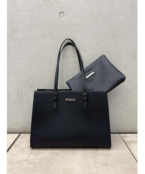 EGOIST（エゴイスト）の「ポーチ付フェイクレザートートバック（トートバッグ・レディース・ブラック・FREE）」の2枚目の写真