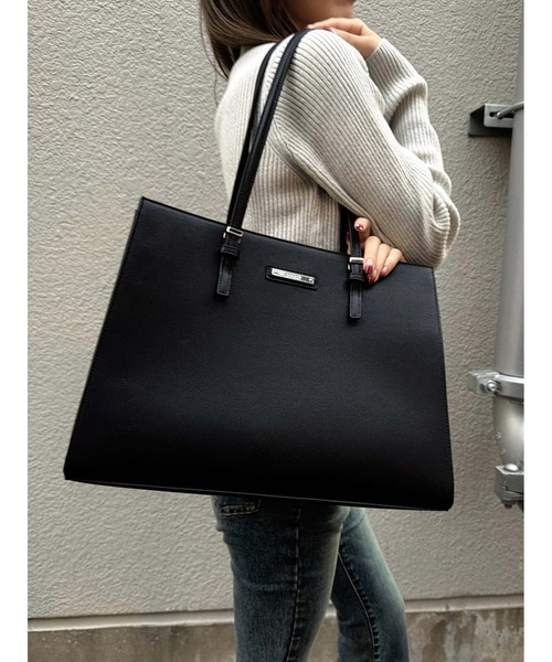 EGOIST（エゴイスト）の「ポーチ付フェイクレザートートバック（トートバッグ・レディース・ブラック・FREE）」の9枚目の写真