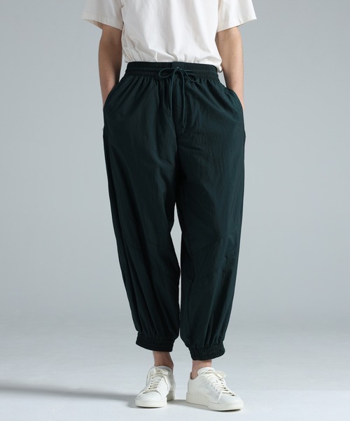 Y-3(ワイスリー)の「Y-3 RAW EDGE 3 STRIPES NYLON SHELL PANTS(その他パンツ・メンズ・グリーン系その他・X-LARGE/LARGE/MEDIUM/SMALL/X-SMALL)」の1枚目の写真