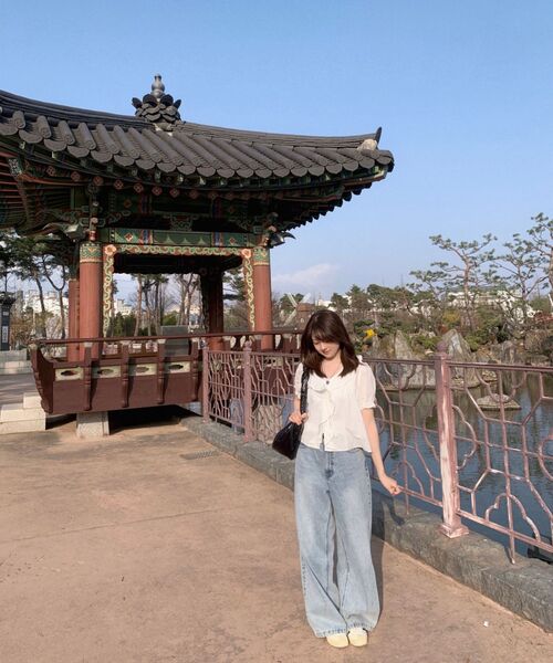 DEHEVE（デヘヴェ）の「Puff Sleeve Ruffle Blouse [Ivory]（シャツ/ブラウス・レディース・アイボリー・FREE）」の2枚目の写真