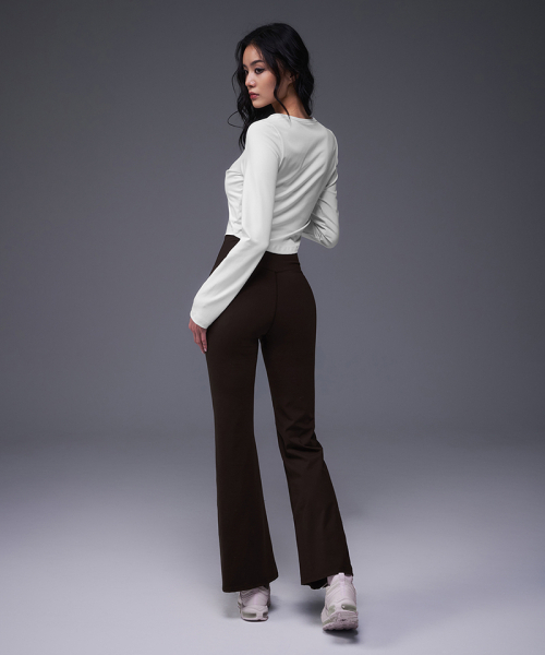 BORN TO WIN（ボーントゥウィン）の「W B-SOFT EASY LONG SLEEVE [IVORY]（Tシャツ/カットソー・レディース・その他・1/2/3）」の4枚目の写真
