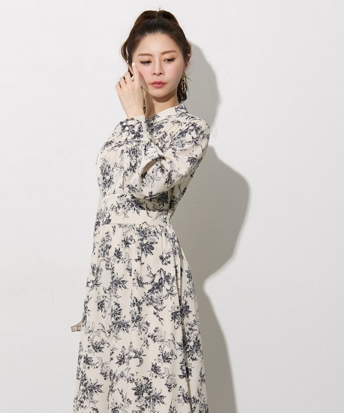 Nissen glamor(ニッセングラマー)の「【大きい胸専用】花柄スタンドネックウエストマークワンピース(ワンピース・レディース・アイボリー/ベージュ・LL/L/M)」の22枚目の写真
