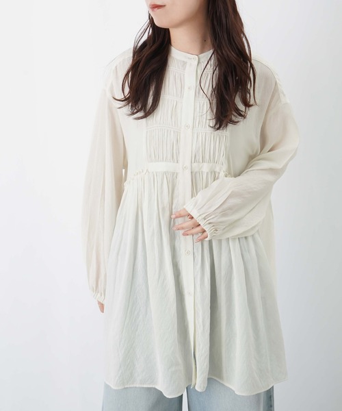 LUCA/LADY LUCK LUCA(ルカ/レディラックルカ)の「LC/LLL シャーリングギャザーチュニックブラウス(シャツ/ブラウス・レディース・アイボリー/ブラック・FREE)」の10枚目の写真