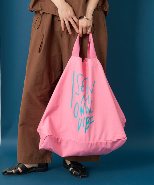 ビッグ　ピンクバッグ　ハンドバッグ　超美品　レディース　ロゴ　ファッション 藤本美貴 × FREAK'S STORE/フリークスストア メッセージ ロゴ ビッグ