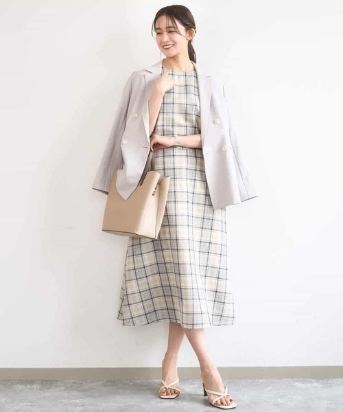MK MICHEL KLEIN(エムケーミッシェルクラン)の「バイオヴィンテージツイル ダブルブレストジャケット/接触冷感/UVカット/速乾/洗える(テーラードジャケット・レディース・ネイビー/グレイッシュベージュ・38)」の16枚目の写真