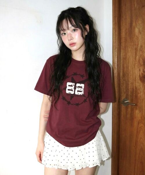 MOZMOZ(モズモズ)の「トゥエイトピグメントクロップ半袖Tシャツバーガンディ(Tシャツ/カットソー・レディース・その他・1/2/3)」の9枚目の写真