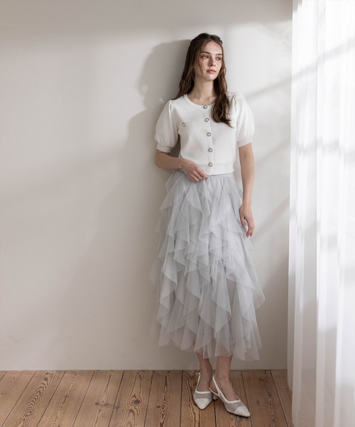 CLEAR BASIC（クリアベーシック）の「パフスリーブビジューボタンニットカーディガン[骨格ウェーブ オフィスカジュアル フェミニン 上品]（カーディガン/ボレロ・レディース・ライトグレー/レッド/ブラック/オフホワイト・F）」の22枚目の写真