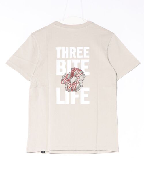 adidas(アディダス)の「《adidas》WFOODグラフィックTシャツ(Tシャツ/カットソー・レディース・ホワイト/ベージュ系その他・S/M/L/XL)」の4枚目の写真