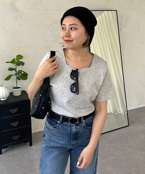 prose verse(プロズヴェール)の「【MOMO】〈吸水速乾・UVカット〉スクエアネックTシャツ(Tシャツ/カットソー・レディース・グレー/ブラック/アイボリー/オフホワイト・MEDIUM/X-LARGE/LARGE)」の4枚目の写真