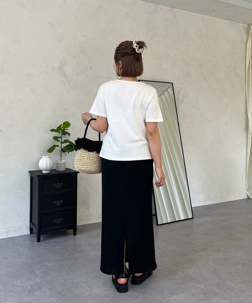 prose verse(プロズヴェール)の「【MOMO】〈吸水速乾・UVカット〉スクエアネックTシャツ(Tシャツ/カットソー・レディース・グレー/ブラック/アイボリー/オフホワイト・MEDIUM/X-LARGE/LARGE)」の18枚目の写真