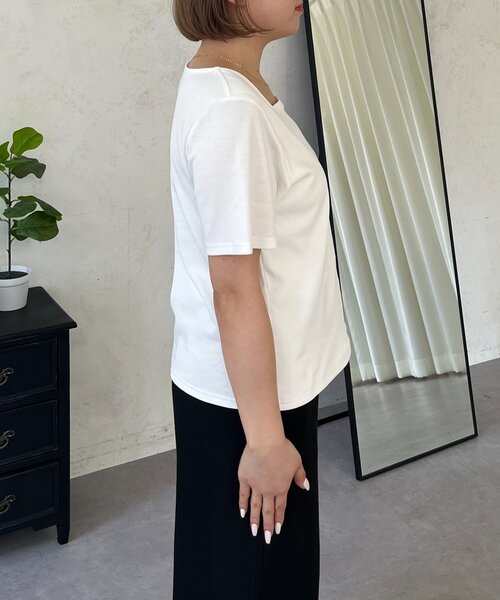 prose verse(プロズヴェール)の「【MOMO】〈吸水速乾・UVカット〉スクエアネックTシャツ(Tシャツ/カットソー・レディース・グレー/ブラック/アイボリー/オフホワイト・MEDIUM/X-LARGE/LARGE)」の20枚目の写真