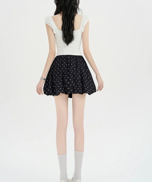 DIAVEL（ディアベル）の「ドット柄フレアミニスカート（スカート・レディース・ブラック/ホワイト・M）」の3枚目の写真