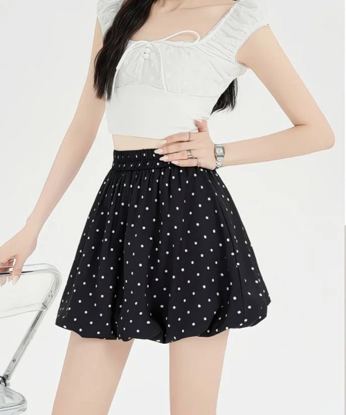 DIAVEL（ディアベル）の「ドット柄フレアミニスカート（スカート・レディース・ブラック/ホワイト・M）」の8枚目の写真