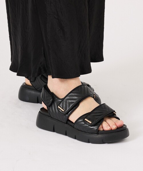 Au BANNISTER（オゥバニスター）の「【軽量】Wベルトスポーツサンダル（サンダル・レディース・ブラック/ブラウン/アイボリー・38/37/36/35/39）」の8枚目の写真