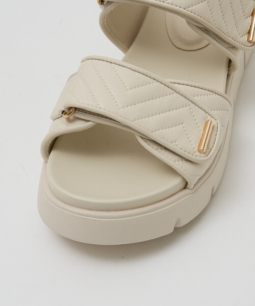 Au BANNISTER（オゥバニスター）の「【軽量】Wベルトスポーツサンダル（サンダル・レディース・ブラック/ブラウン/アイボリー・38/37/36/35/39）」の15枚目の写真