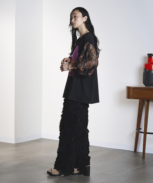 OKIRAKU(オキラク)の「(OKIRAKU×ROSEBUD)LACE SLEEVE GRAPHIC TOP(Tシャツ/カットソー・レディース・ブラック/ホワイト・ONE SIZE)」の16枚目の写真
