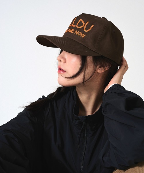 elldu(エルドゥ)の「「elldu/エルドゥ」Waver Chain Stitch Cap ステッチキャップ ユニセックス(キャップ・レディース・ネイビー/バーガンディー/ブラウン/アッシュブラウン/チャコールグレー/ブラック・FREE)」の4枚目の写真