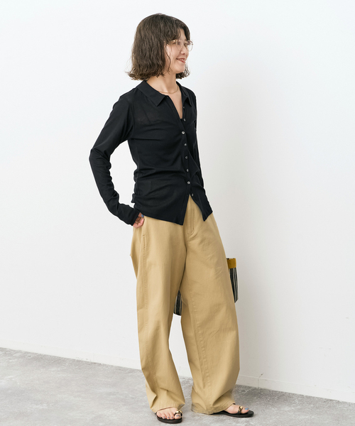 Spick & Span(スピックアンドスパン)の「《接触冷感》シアーシャツカットソー(Tシャツ/カットソー・レディース・ブラック/ベージュ・FREE)」の8枚目の写真
