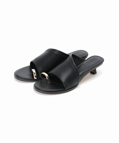 LE VERNIS(ル・ベルニ)の「《追加》LE VERNIS/ルベル二 Toe ring sandals(サンダル・レディース・ブラック・24.5cm/24cm/23.5cm/23cm)」の10枚目の写真