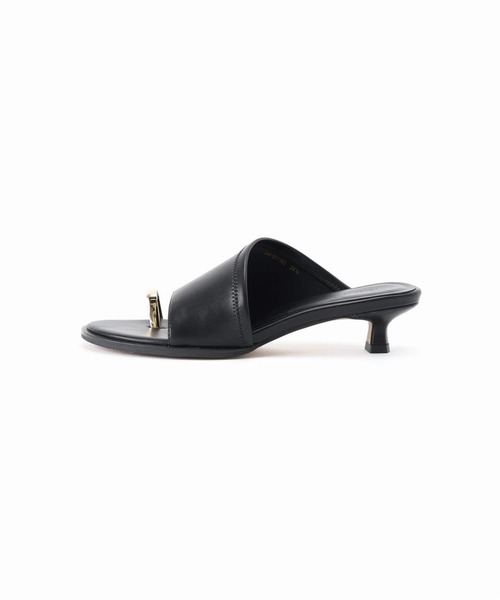LE VERNIS(ル・ベルニ)の「《追加》LE VERNIS/ルベル二 Toe ring sandals(サンダル・レディース・ブラック・24.5cm/24cm/23.5cm/23cm)」の9枚目の写真