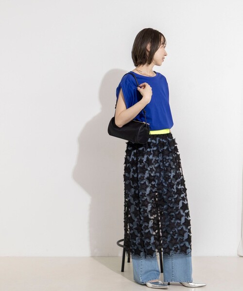 Rie Miller(リエミラー)の「変形フレンチスリーブボートネックカットソー(Tシャツ/カットソー・レディース・ブラウン/ブラック/オフホワイト/ブルー・38)」の7枚目の写真