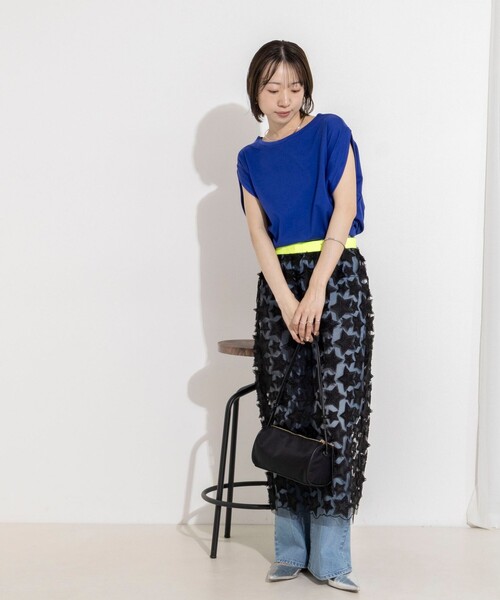 Rie Miller(リエミラー)の「変形フレンチスリーブボートネックカットソー(Tシャツ/カットソー・レディース・ブラウン/ブラック/オフホワイト/ブルー・38)」の9枚目の写真