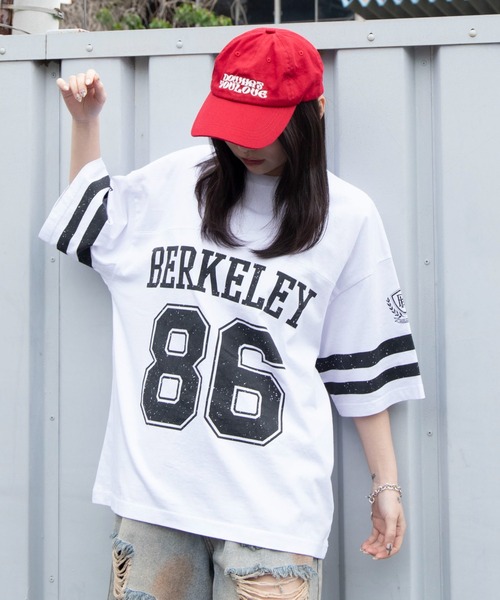 WEGO(ウィゴー)の「WEGO/【26年春夏新作】ナンバリングTシャツ(Tシャツ/カットソー・メンズ・レッド/ブラック/ネイビー/ホワイト・MEDIUM/LARGE)」の2枚目の写真