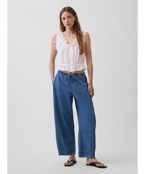 GAP（ギャップ）の「ミッドライズ ウルトラソフト イージーウエスト バレルデニム（デニムパンツ・レディース・インディゴブルー・XS/S/M/L/XXS）」の4枚目の写真