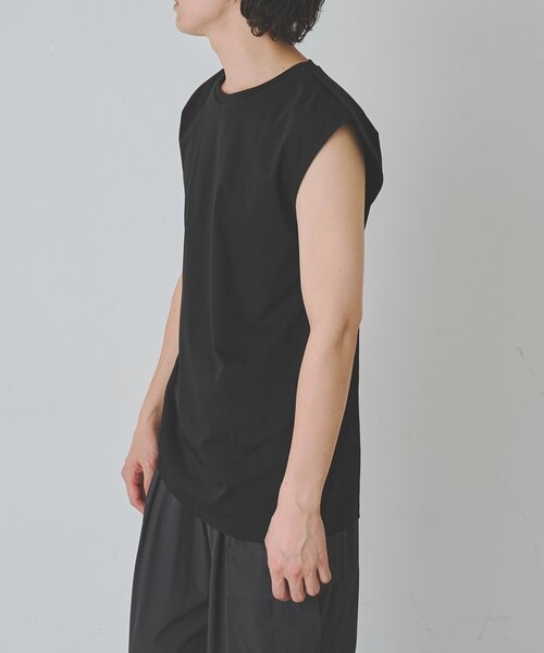 COLONY 2139(コロニートゥーワンスリーナイン)の「スマート変形ノースリーブT(Tシャツ/カットソー・メンズ・ホワイト/ブラック・MEDIUM/LARGE)」の15枚目の写真