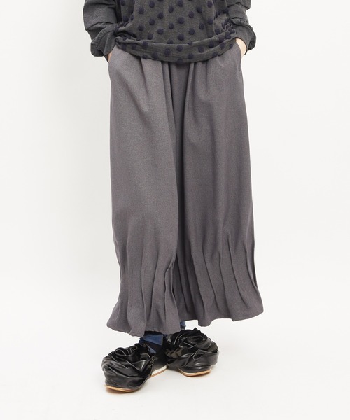 gomme(ゴム)の「ウーリーライクタックパンツ(その他パンツ・レディース・カーキ/ブラック/チャコールグレー・MEDIUM)」の3枚目の写真
