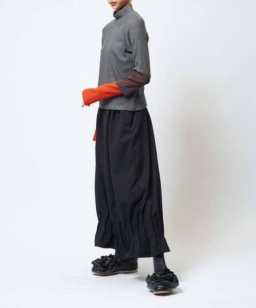 gomme(ゴム)の「ウーリーライクタックパンツ(その他パンツ・レディース・カーキ/ブラック/チャコールグレー・MEDIUM)」の6枚目の写真