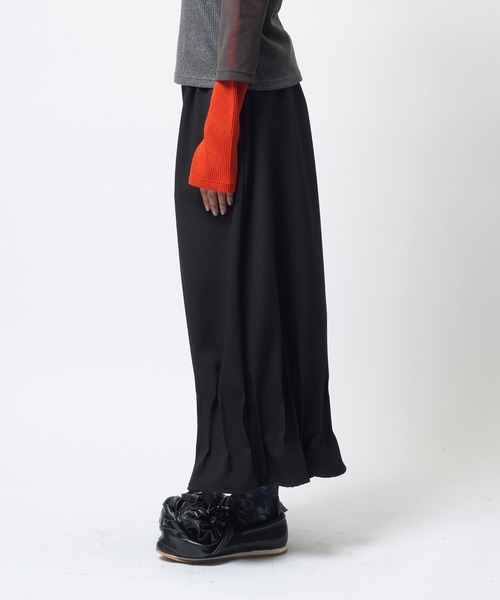 gomme(ゴム)の「ウーリーライクタックパンツ(その他パンツ・レディース・カーキ/ブラック/チャコールグレー・MEDIUM)」の14枚目の写真