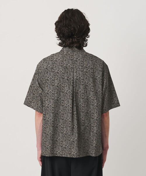 BEAUTY&YOUTH UNITED ARROWS(ビューティーアンドユースユナイテッドアローズ)の「ロンシャン モダン バティック キャンプカラー シャツ GRANDE型(シャツ/ブラウス・メンズ・ダークグリーン・L/XL/M/S)」の4枚目の写真