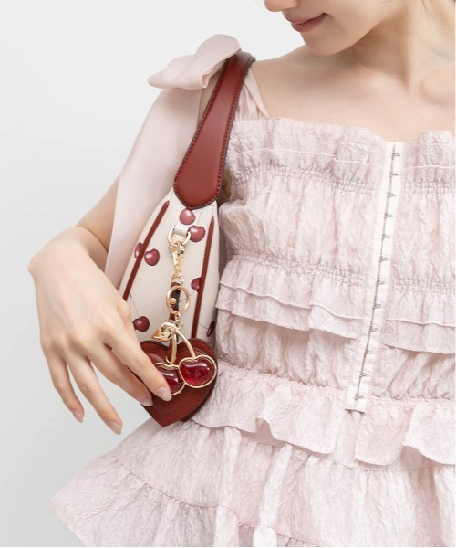 RANDA(ランダ)の「【Cherry&Strawberry】2WAY ハーフムーンショルダーバッグ(ショルダーバッグ・レディース・ブラック/アイボリー/ピンク・FREE)」の9枚目の写真