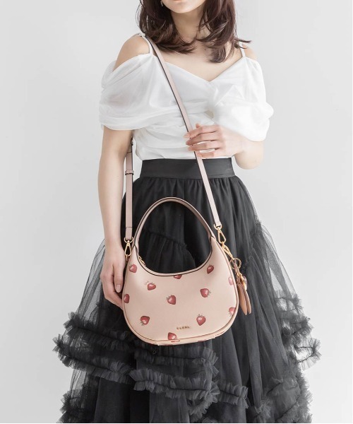 RANDA(ランダ)の「【Cherry&Strawberry】2WAY ハーフムーンショルダーバッグ(ショルダーバッグ・レディース・ブラック/アイボリー/ピンク・FREE)」の15枚目の写真