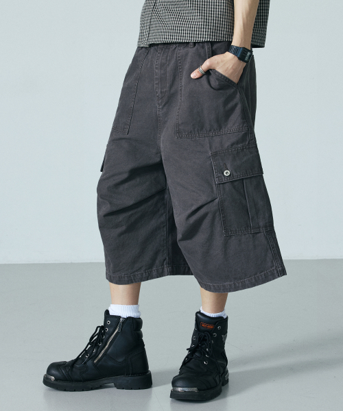 LXT（エルエックスティー）の「ウォッシュドコットンワイドカーゴバミューダパンツ[チャコール]（その他パンツ・レディース・その他・XX-LARGE/SMALL/MEDIUM/LARGE/X-LARGE）」の2枚目の写真