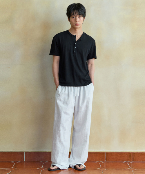 WEDNESDAY OASIS(ウェンズデーオアシス)の「ヴィンテージヘンリーネック半袖Tシャツ_3COLOR(WB6TP27)(Tシャツ/カットソー・メンズ・ブラック/アイボリー/カーキ・MEDIUM/LARGE)」の5枚目の写真