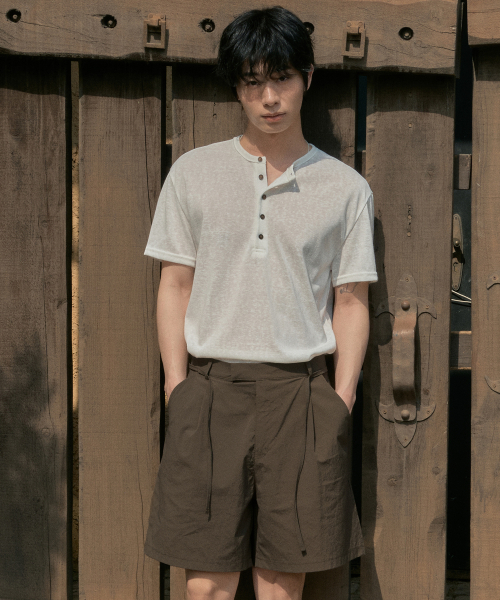 WEDNESDAY OASIS(ウェンズデーオアシス)の「ヴィンテージヘンリーネック半袖Tシャツ_3COLOR(WB6TP27)(Tシャツ/カットソー・メンズ・ブラック/アイボリー/カーキ・MEDIUM/LARGE)」の8枚目の写真