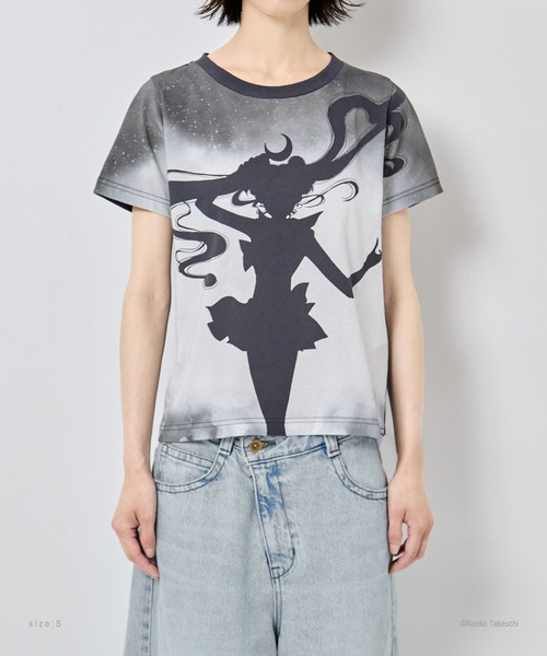 tanakadaisuke(タナカダイスケ)の「【tanakadaisuke/タナカダイスケ】Sailor Moon silhouette T-shirt/セーラ―ムーンシルエットTシャツ(Tシャツ/カットソー・レディース・ブラック・M/S)」の2枚目の写真