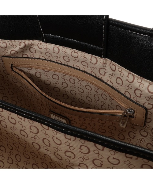 Guess（ゲス）の「ANGELICA Carryall（トートバッグ・レディース・ブラウン/ブラック・ONE SIZE）」の8枚目の写真