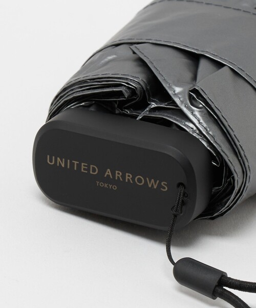 UNITED ARROWS(ユナイテッドアローズ)の「<GODO DESIGN>POCKESOL/晴雨兼用 折りたたみ傘(長傘・メンズ・ブラック/シルバー・FREE)」の5枚目の写真