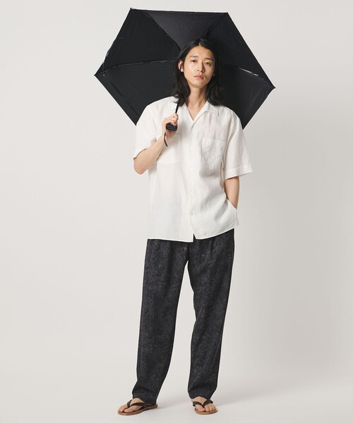 UNITED ARROWS(ユナイテッドアローズ)の「<GODO DESIGN>POCKESOL/晴雨兼用 折りたたみ傘(長傘・メンズ・ブラック/シルバー・FREE)」の14枚目の写真