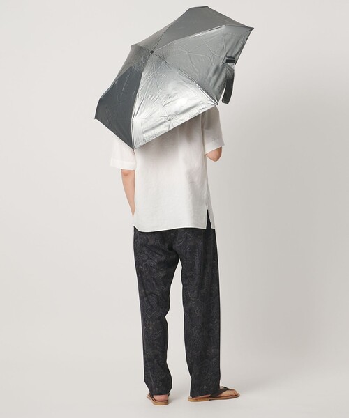 UNITED ARROWS(ユナイテッドアローズ)の「<GODO DESIGN>POCKESOL/晴雨兼用 折りたたみ傘(長傘・メンズ・ブラック/シルバー・FREE)」の15枚目の写真