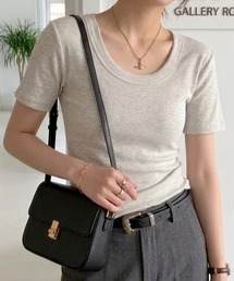 ワイドデコルテデザインフィットリブ半袖Tシャツ