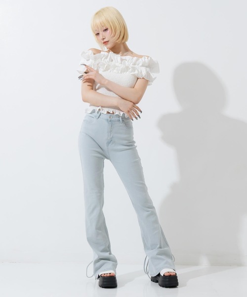 ANAP(アナップ)の「バックレースアップ ストレッチ フレアデニムパンツ(デニムパンツ・レディース・ブルー/ライトブルー・S/M)」の20枚目の写真