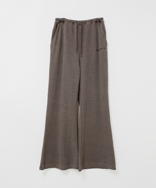 RNA(アールエヌエー)の「R4497 ワッフルソフトフレア(その他パンツ・レディース・レッド/マルチ/ブラウン・MEDIUM)」の2枚目の写真