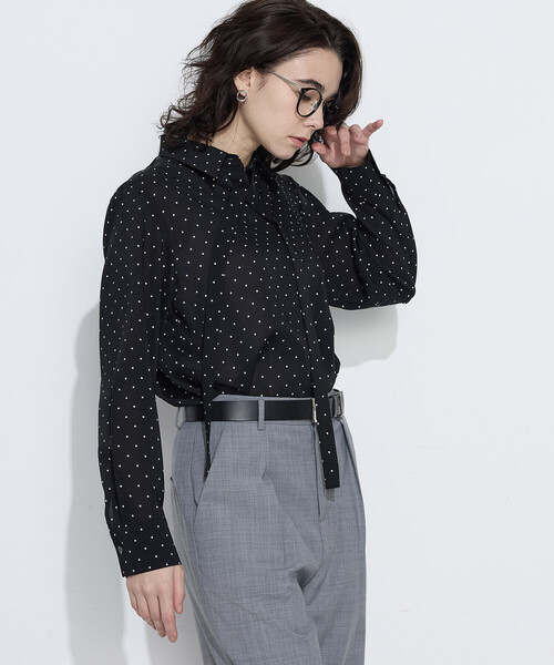 COMME CA(コムサ)の「〔 TALLサイズ 〕 ドットプリント ボウタイシャツ(シャツ/ブラウス・レディース・トップグレー/ブラック・15号/13号)」の2枚目の写真
