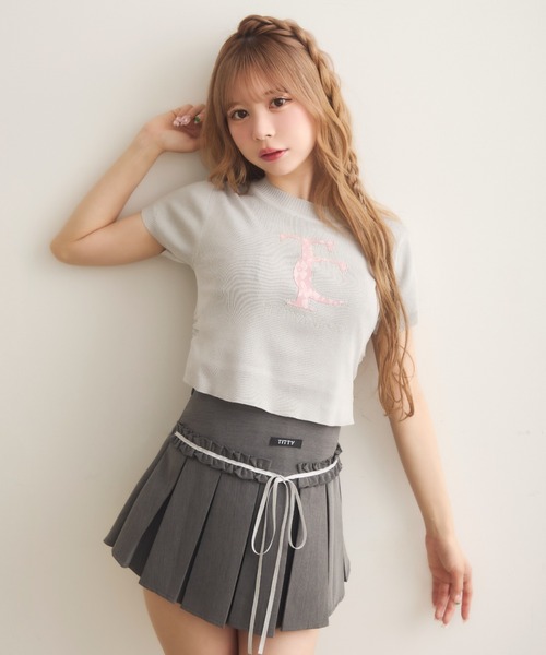 TITTY&CO.(ティティーアンドコー)の「ラインストーンロゴコンパクトTee(Tシャツ/カットソー・レディース・ホワイト/ブラック/グレー・FREE)」の12枚目の写真