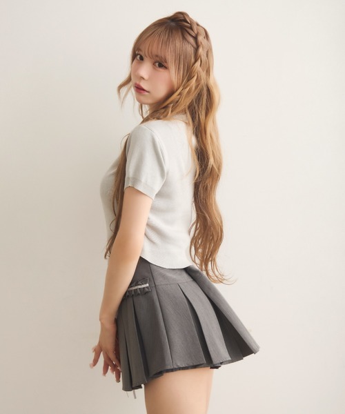 TITTY&CO.(ティティーアンドコー)の「ラインストーンロゴコンパクトTee(Tシャツ/カットソー・レディース・ホワイト/ブラック/グレー・FREE)」の5枚目の写真